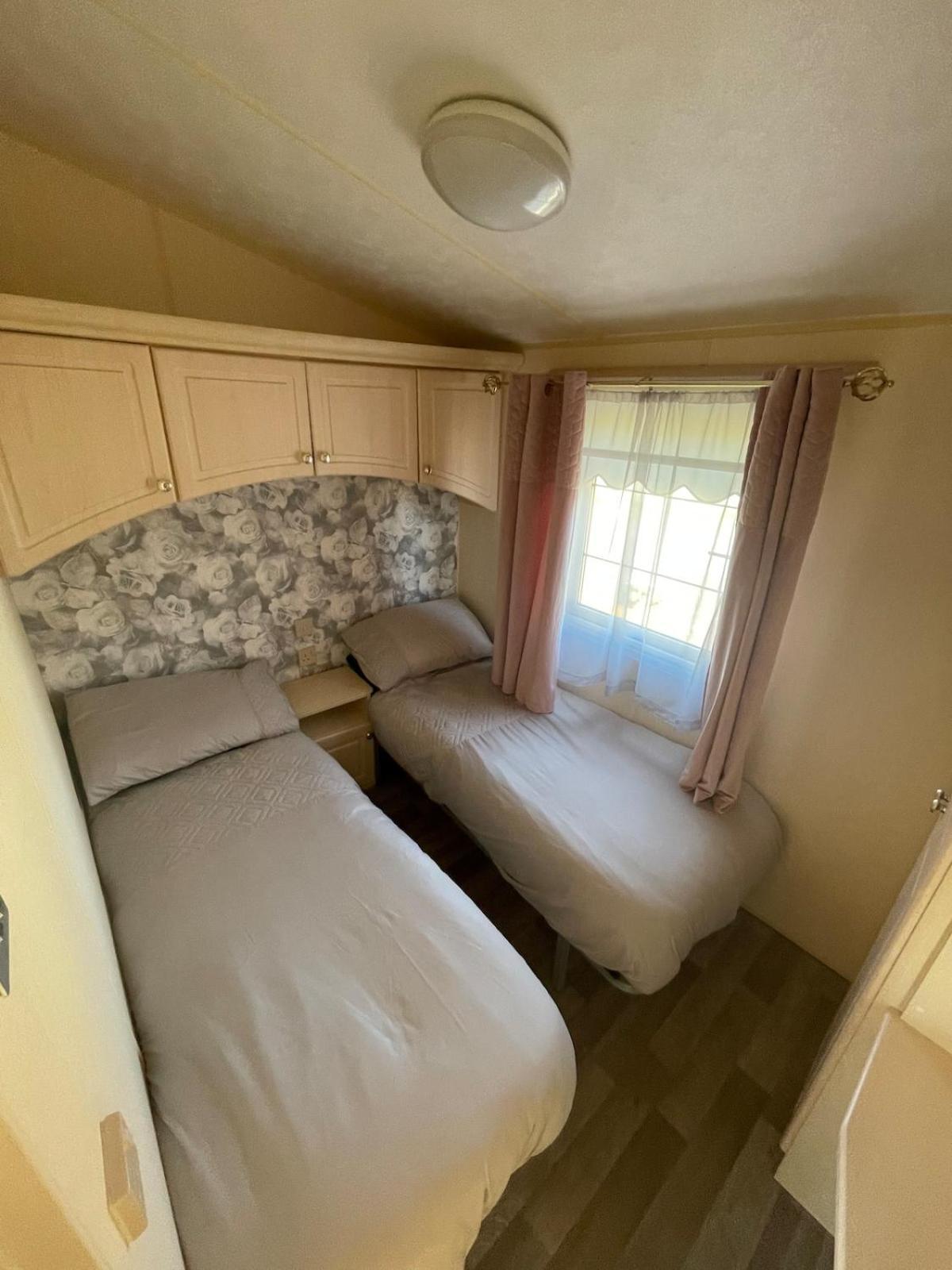 Willerby Granada 2-Bedroom Caravan, Glasgow Uddingston Luaran gambar