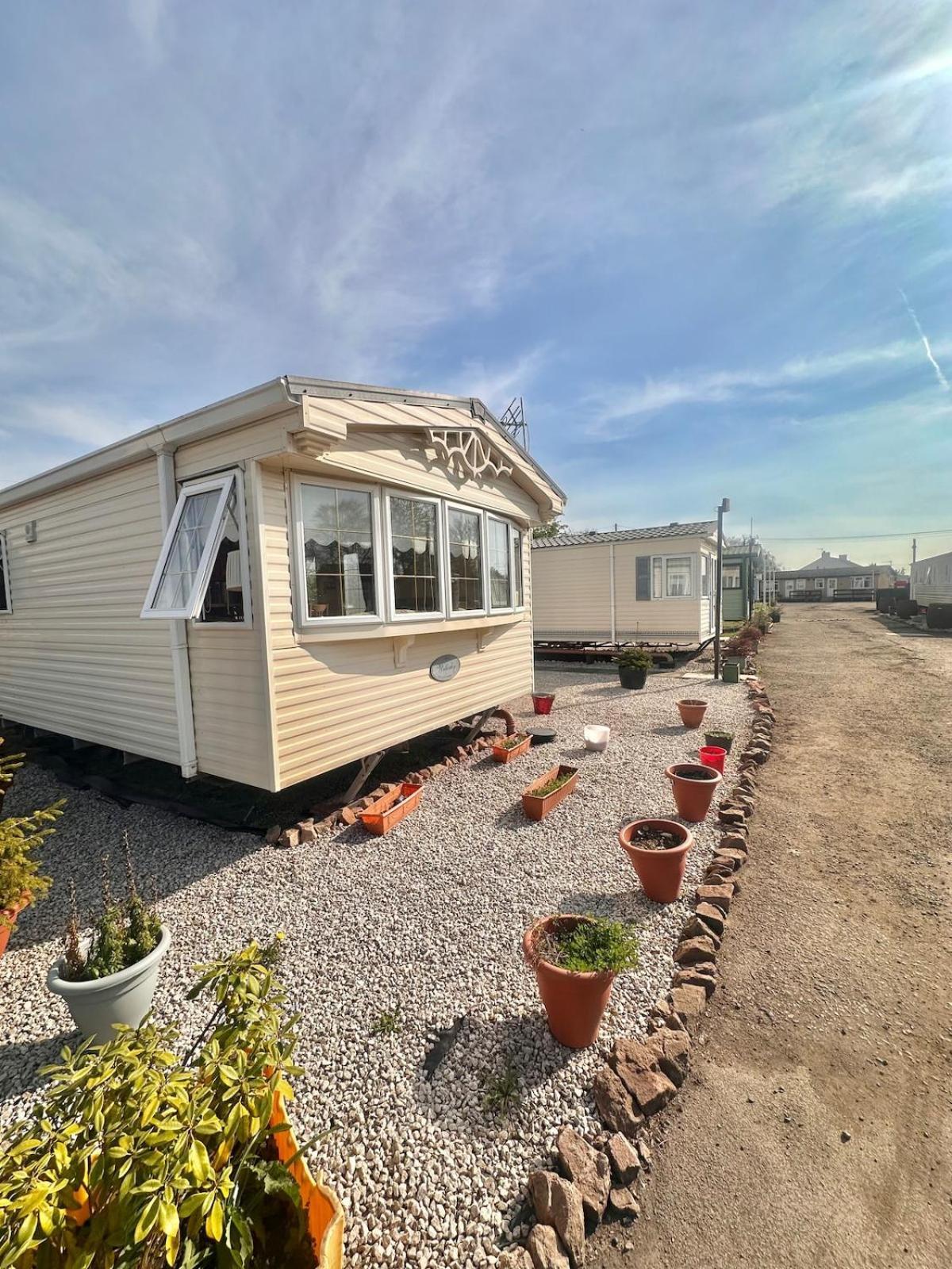 Willerby Granada 2-Bedroom Caravan, Glasgow Uddingston Luaran gambar